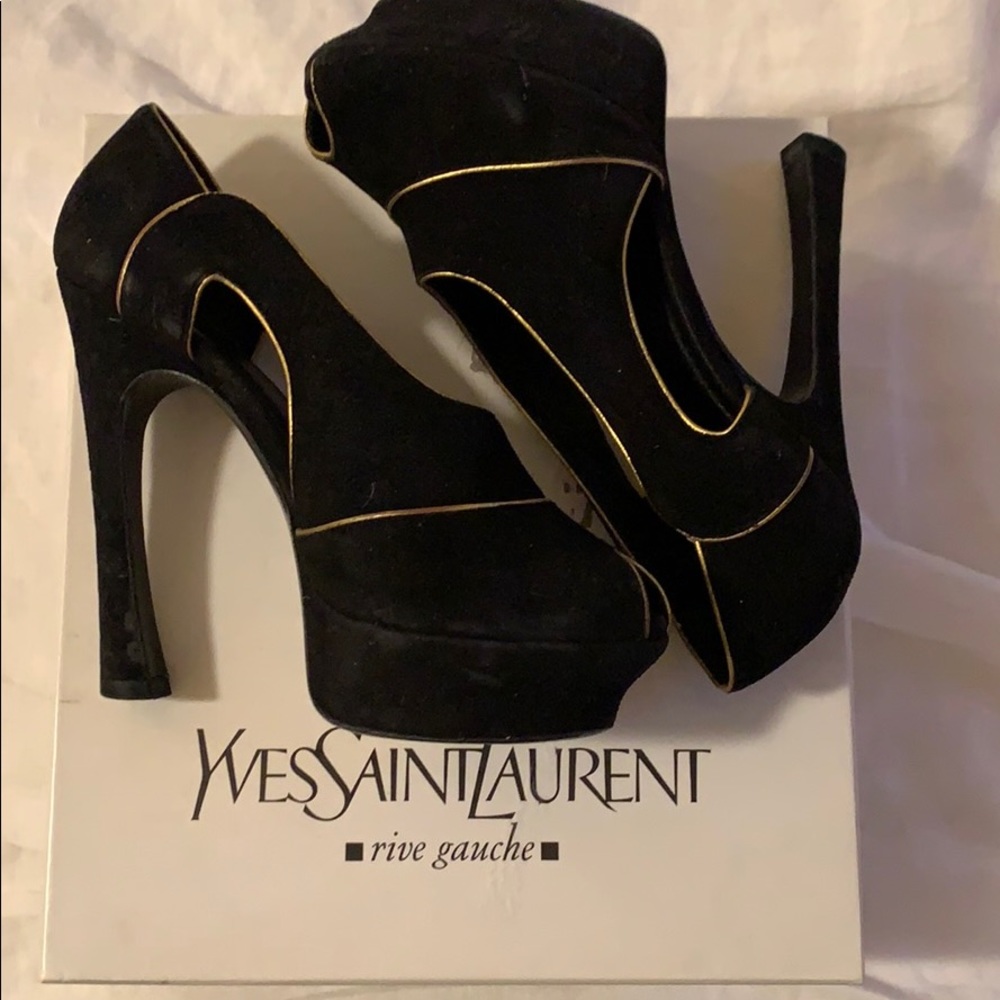 YSL Palais Pump sz 37